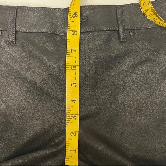 Chico's The Ultimate Fit Jeggings Faux Leather Leggings Black Slim Chico's sz 0 - Picture 8 of 11